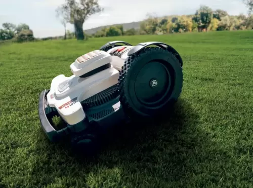 Ambrogio-Robot-40-Elite-4WD-001-robot-service