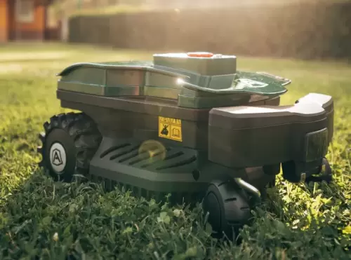 Ambrogio-Robot-L15-deluxe-001-robot-service