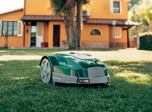 Ambrogio-Robot-L32-deluxe-video-robot-service