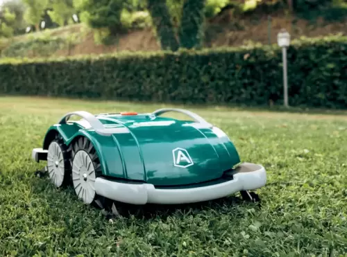 Ambrogio-Robot-L60-Elite-S-video-robot-service