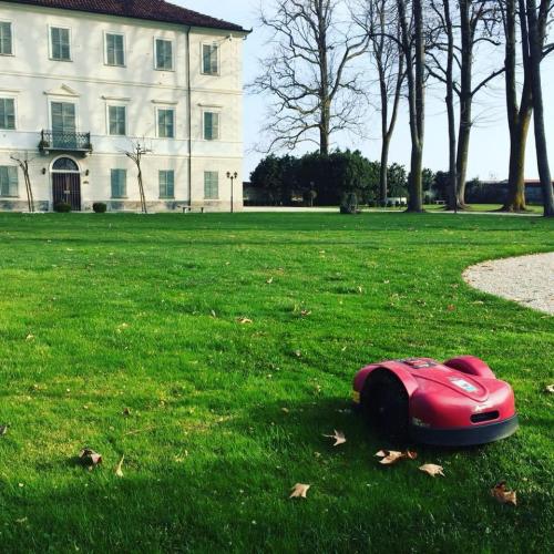 ambrogio-robot-rasaerba-parco