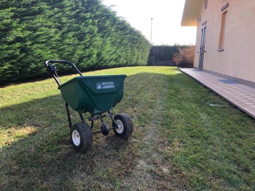 attrezzo-per-semina-prato